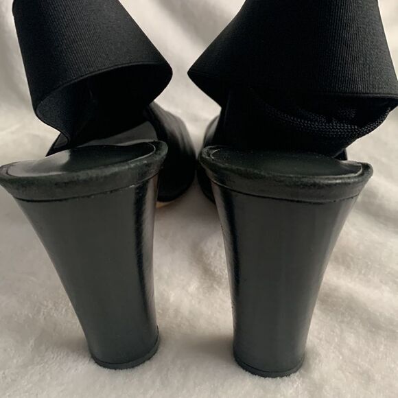 STUART Weitzman Fronton Slingback Bootie - Picture 5 of 5